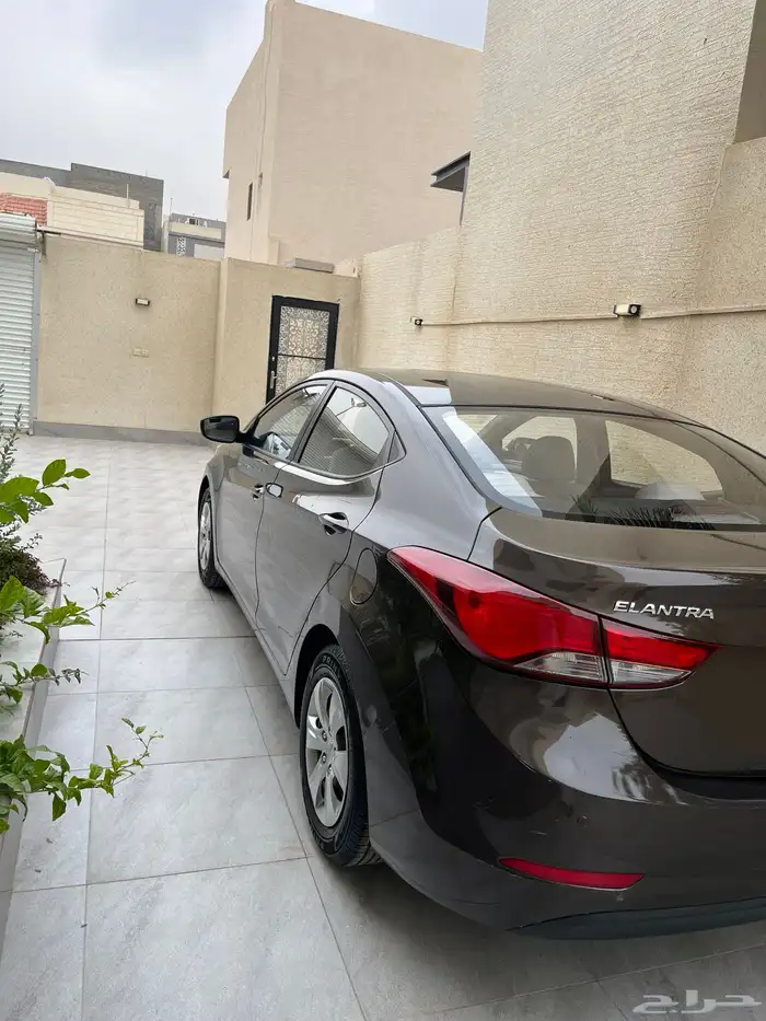 إلنترا هيونداي 2016 مكينه 2000 ممشى قليل ونظيفة جدا 1