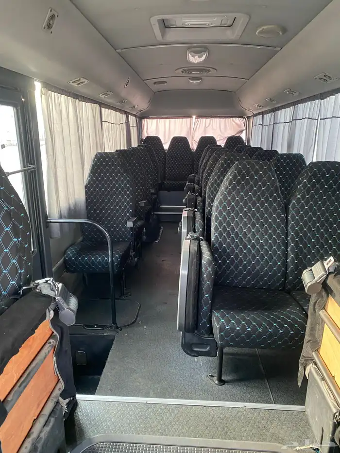 باص 30 راكب هونداي ديزل للايجار 1