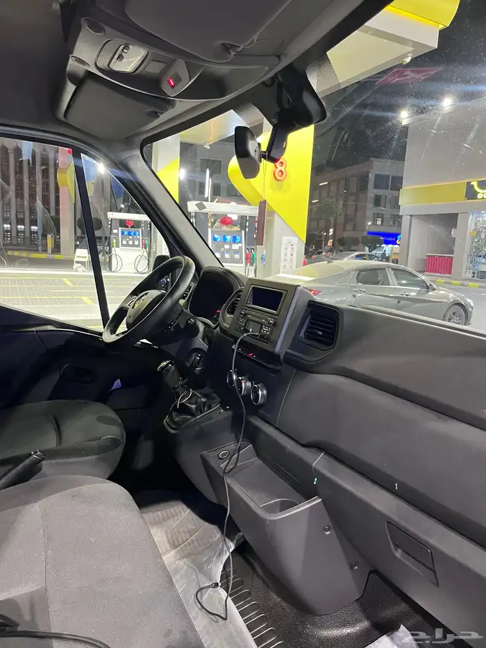 رينو ماستر 2021   دبل تاير (الكفرات الخلفية مزدوجة) بضاعة 8