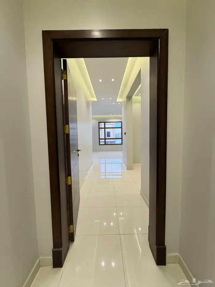 للبيع فيلا مودرن دورين ومحلق بدره الموسى واصل جميع الخدمات 28