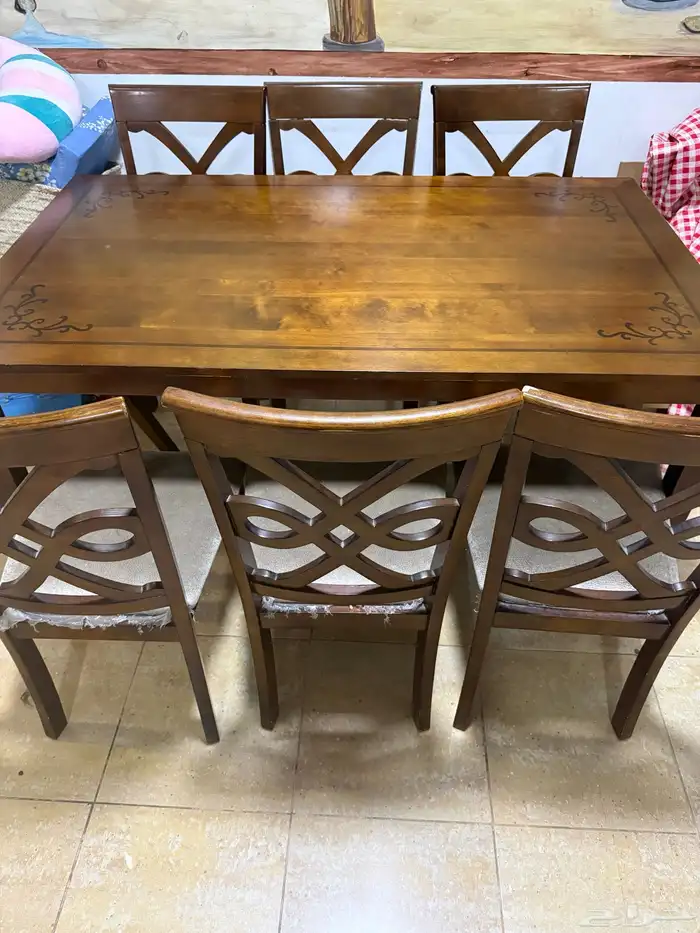 طاولة للبيع ب 6 كراسي جديده 0