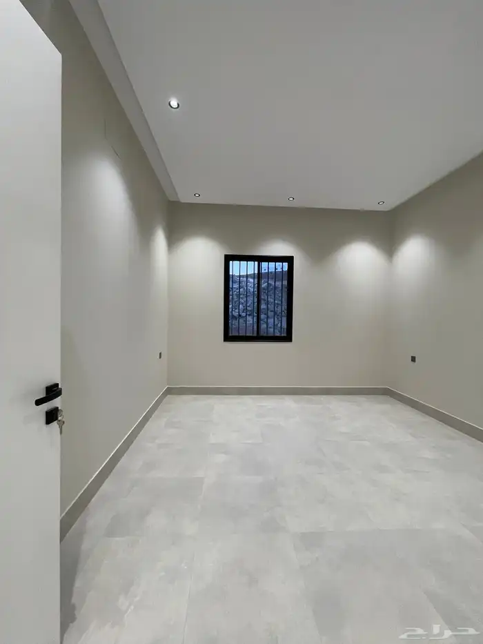 للبيع شقق علويه بسطح ومصعد بسعر 520 الف ابها المحاله 14