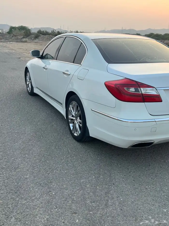 للبيع جينسس 2013 0