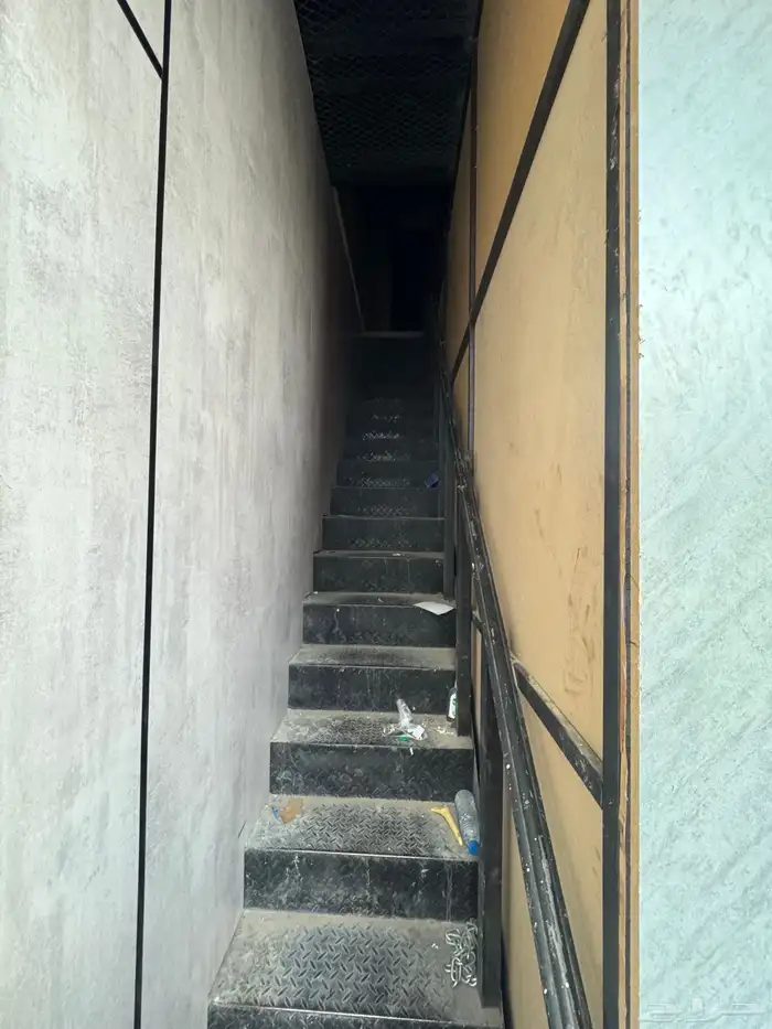 محل للتقبيل في سوق سبعه نشاط كهرباء وسباكه الروابي 9