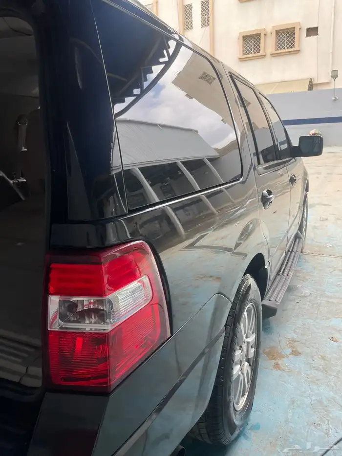 فورد اكسبدشن 2013 اسود قصير بدون دبل 3