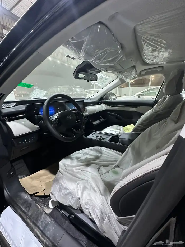 فورد تورس تريند 4 سلندر موديل 2026 1