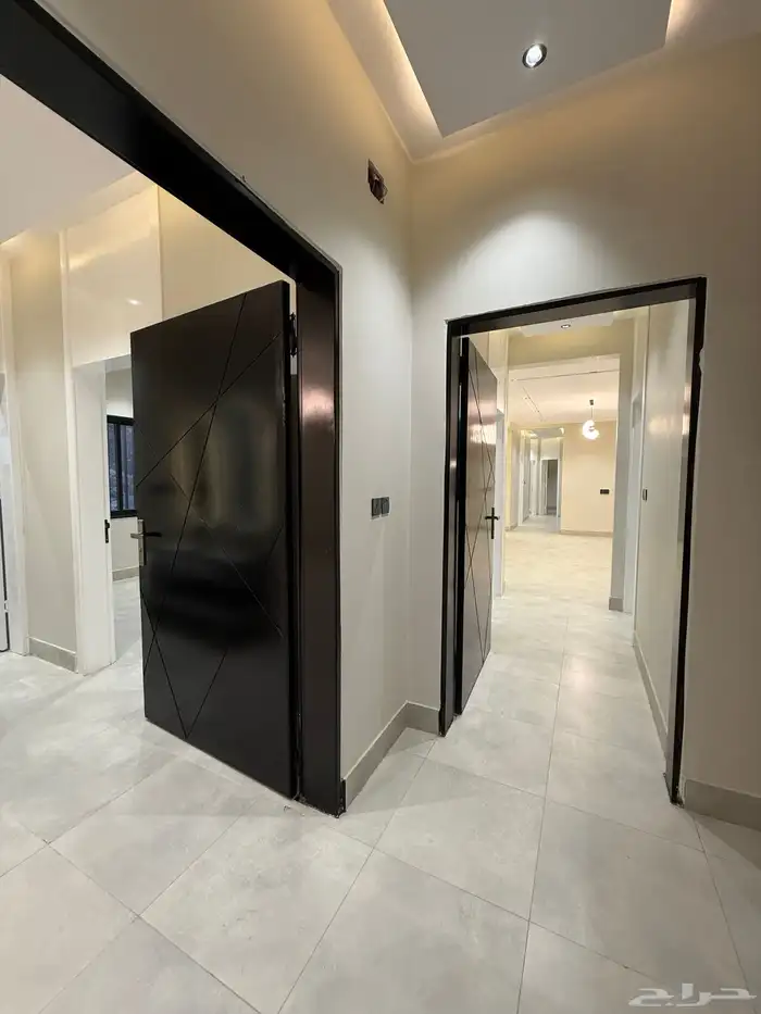 شقق فندقيه 6 غرف -المحاله قرب حديقه الزهور بسعر 520الف فقط 3