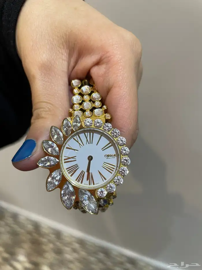 ساعة كارديال بألماس مقلد نسائيه 0