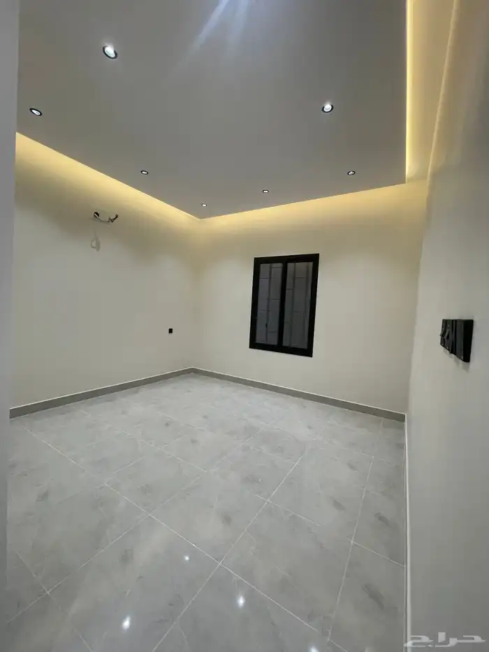 للبيع شقق وسيعه ارضي وعلوي بالمحاله ابها 24