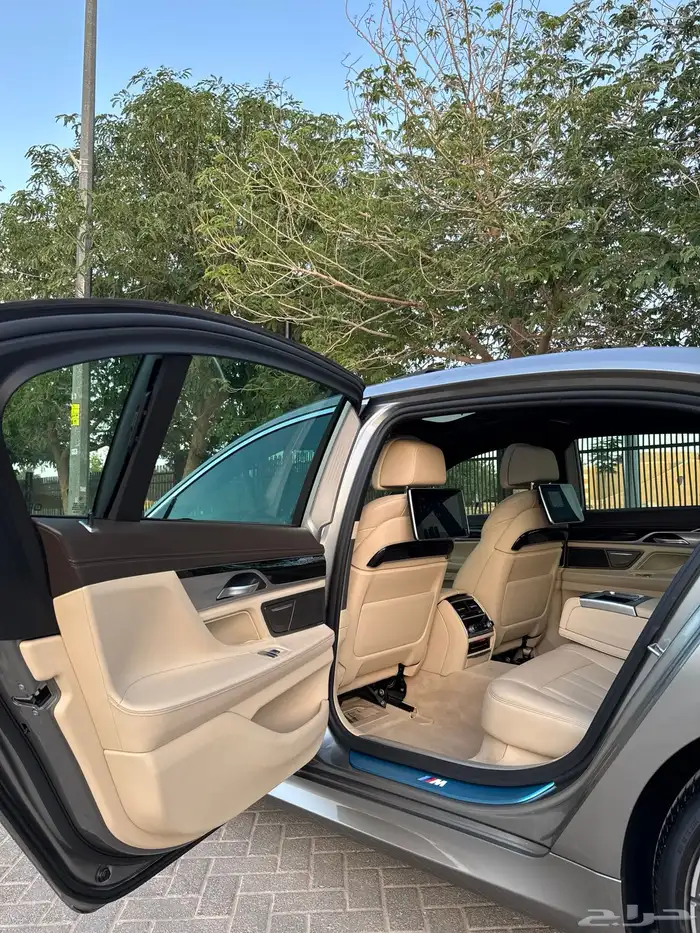 بي ام دبليو Li730 M Kit موديل 2020 ( بحالة الوكالة ) 37