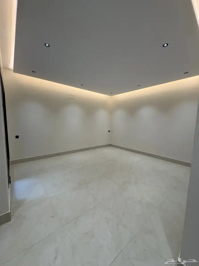 للبيع شقق تمليك أرضي مدخل مستقل على شارع 20 متر حي الحسام 7