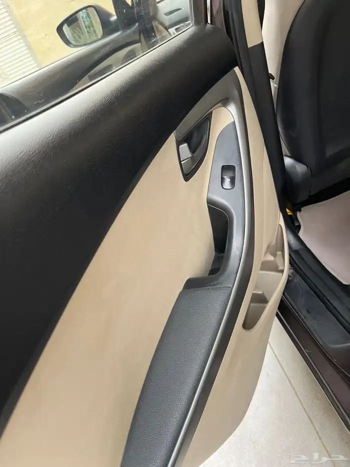 إلنترا هيونداي 2016 مكينه 2000 ممشى قليل ونظيفة جدا 10