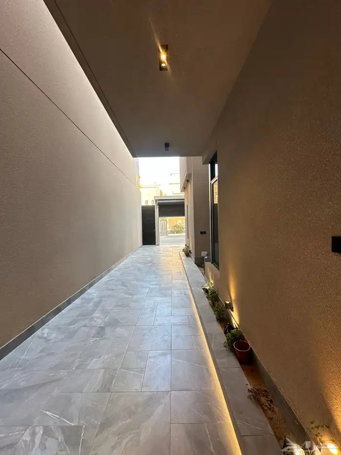 للبيع فيلا مودرن قريبه من ممشى الراقى بخميس مشيط 11