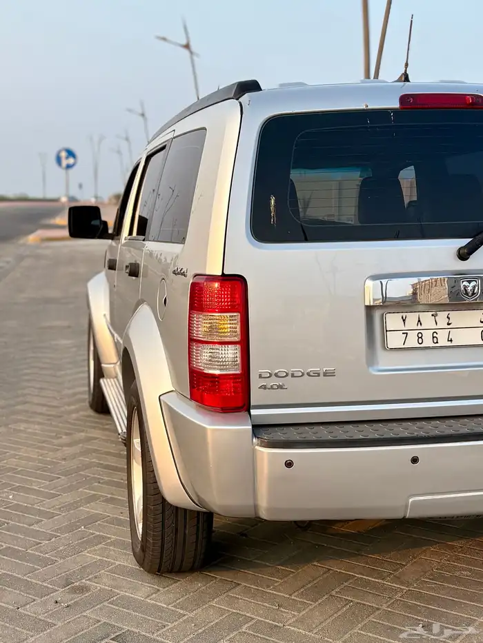 دوج نيترو RT 2009 6