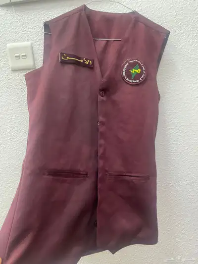 صدريه عنابي للامن جديد لبس اقل من شهر index