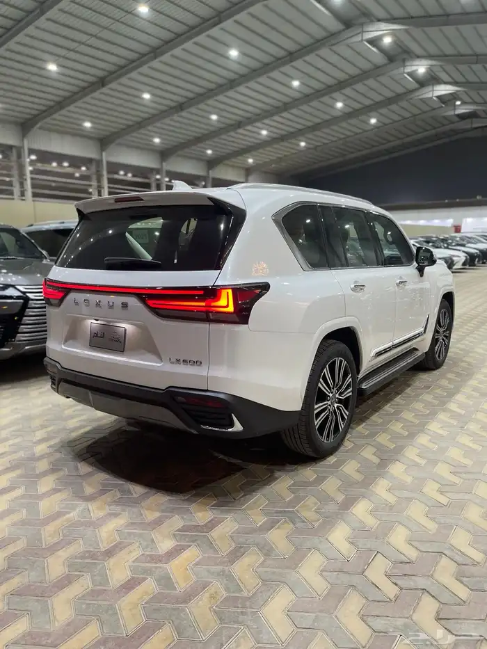 لكزس Lx BB سعودي بطاقه عدك الوان كاش اقساط 14