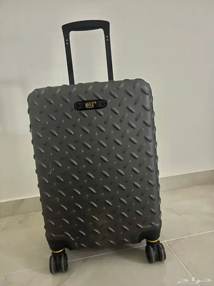 شنط سفر للبيع عدد 3 حبات بأعلى سعر بحدود 2000 ريال 0