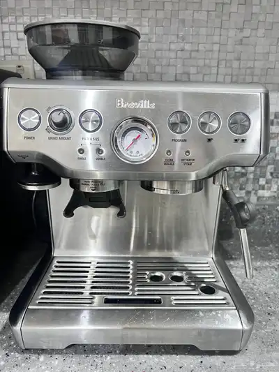 مكينه قهوه بريفيل باريستا index