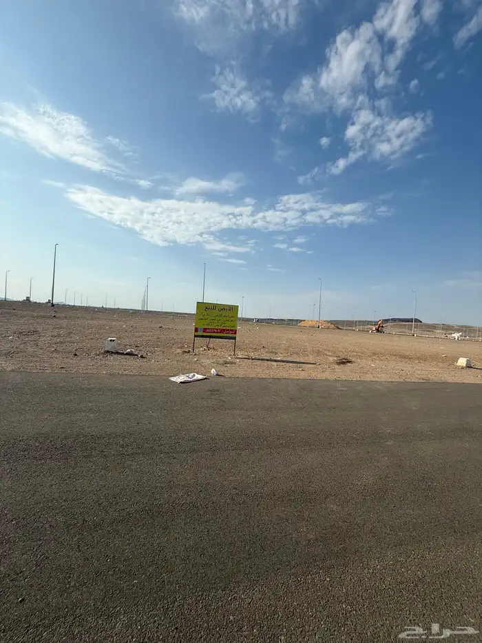 للبيع ارض تجارية في مخطط اطلالة الرانوناء م500 شارع64 شمالي 14