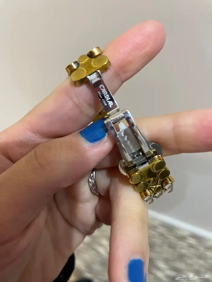 ساعة كارديال بألماس مقلد نسائيه 3