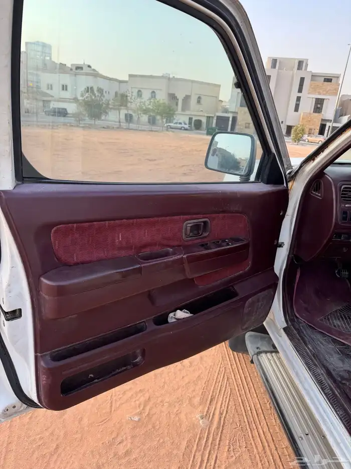 نيسان ددسن 5