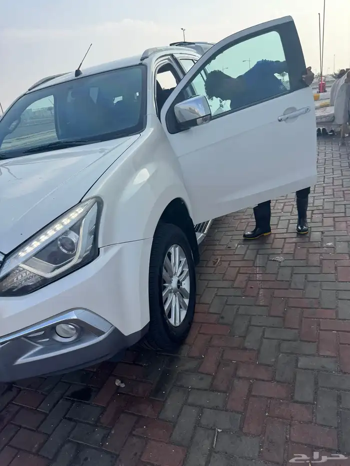 للبيع ايسوزو او للبدل المناسب 1