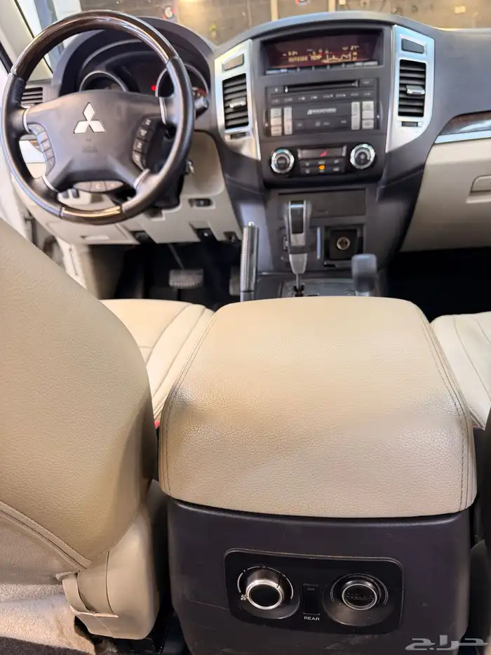 للبيع باجيرو 2015 26