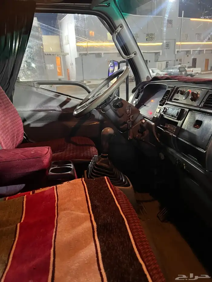 دينا ميتسوبيشي 2002 2