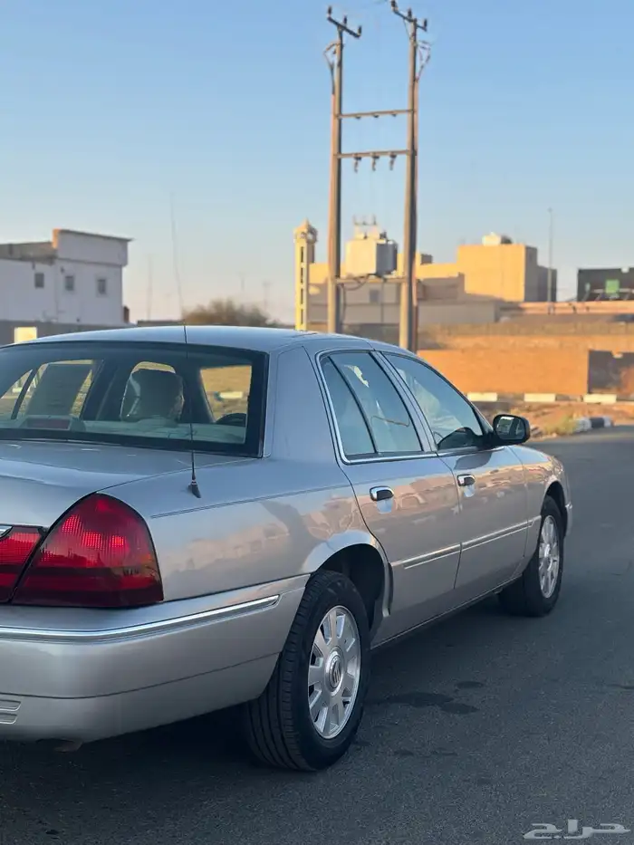 فورد ماركيز 2005 للبيع 3