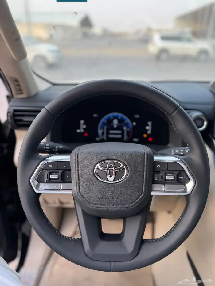 للبيع لاندكروزر2025 - L3 اسود أصفار بأقل الأسعار 11