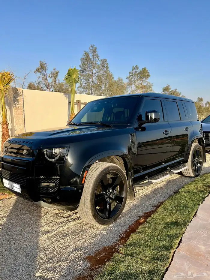 ديفندر 2023 - (525 Editions) - V8 6