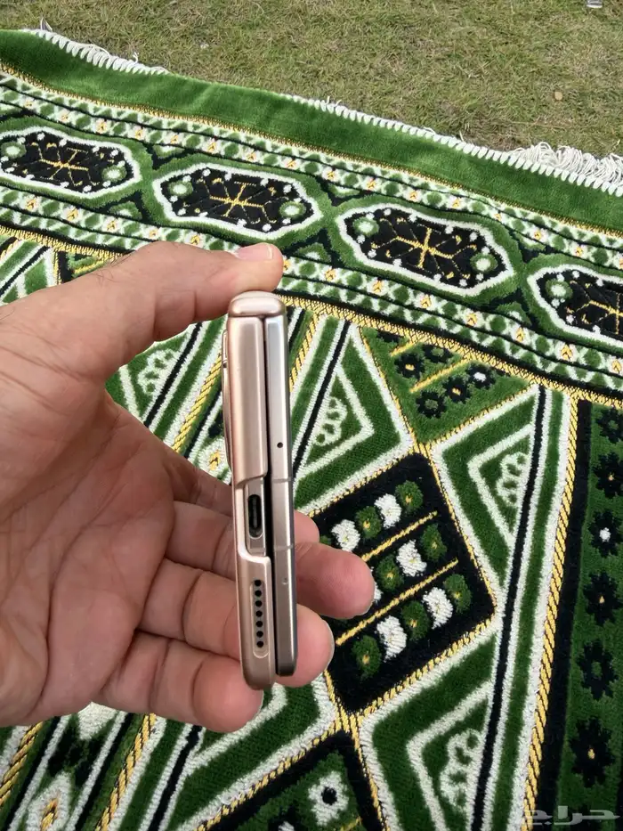 تليفون هونر ماجيك v5 بكل أغراضك مع القلم 1