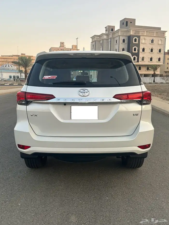 فورشنر 6 سلندر دبل (VX) 2023 ( بحالة الوكالة ) 4