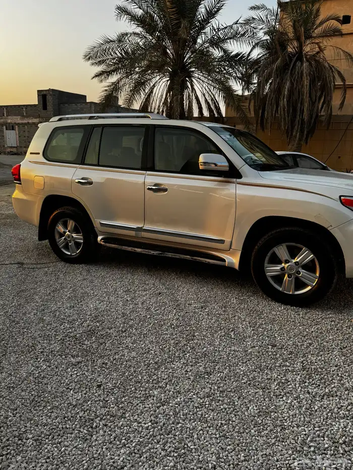 لانكروزر GXR 2013 2