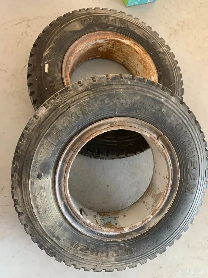 للبيع كفرات نظيفه بجنوطها جنط 20 مقاس 900 او 800ونص 3