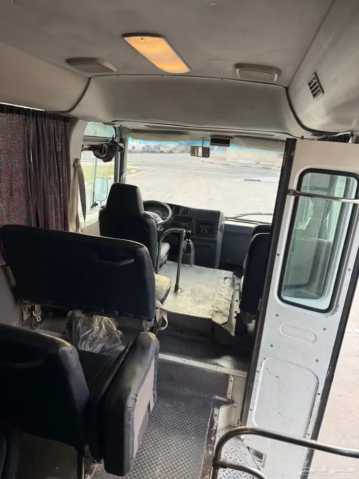 نيسان سلفيان 2014 ديزل 30 راكب 16