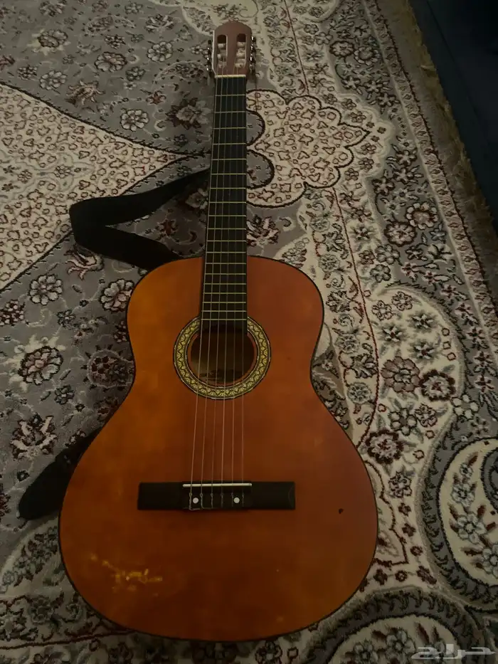 قيتار كلاسيكي 0