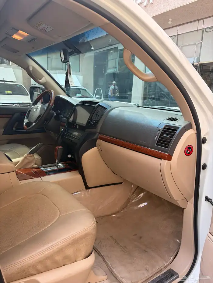 جيب لاند كروزر 2015 فل كامل GXR3 v8. عام 60 11