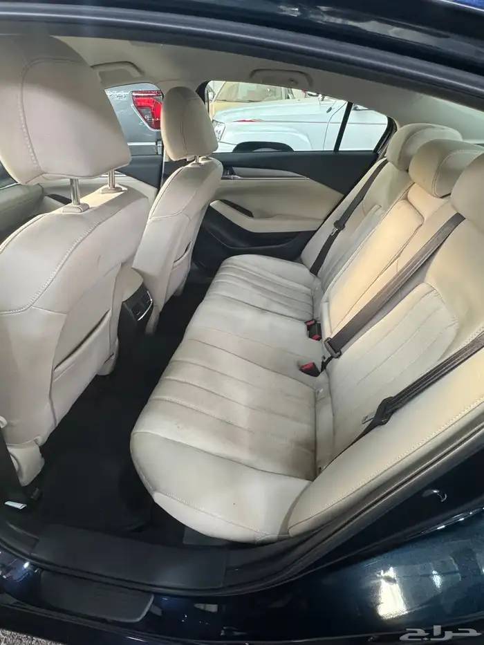 مازدا ستاندر . 6