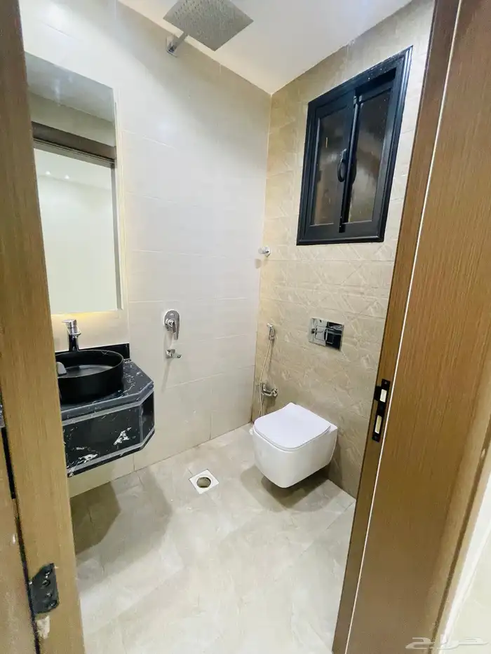 للبيع شقق علوي مع سطح خاص بحي الضيافة غرب الخميس بسعر 520 20