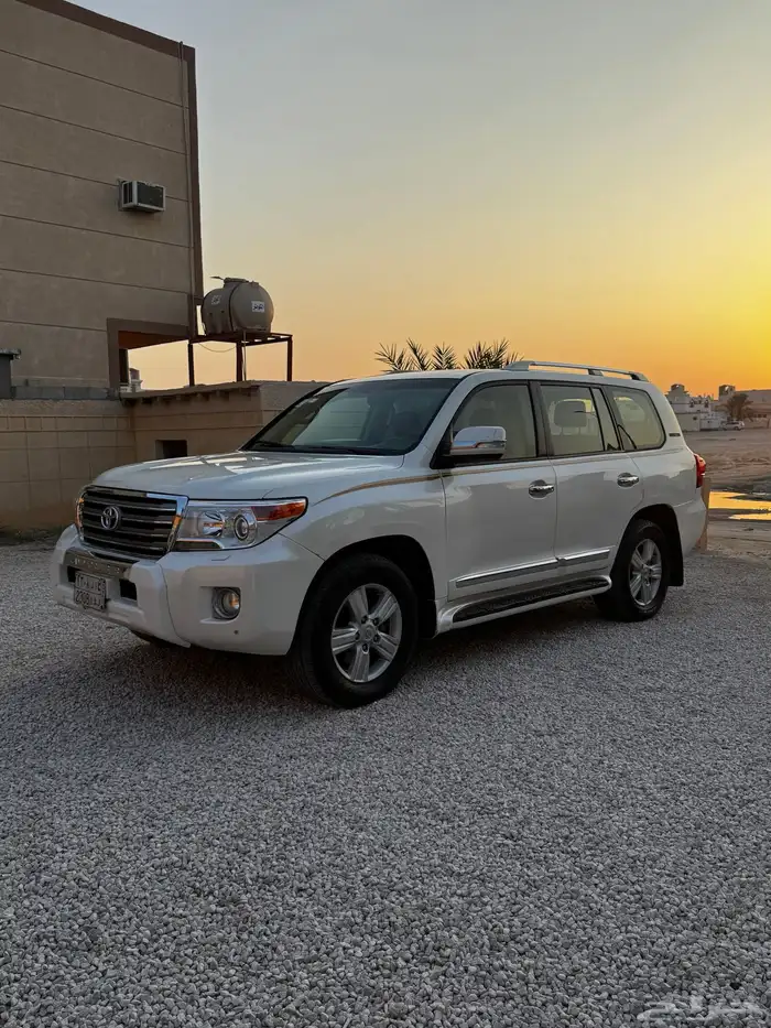 لانكروزر GXR 2013 3