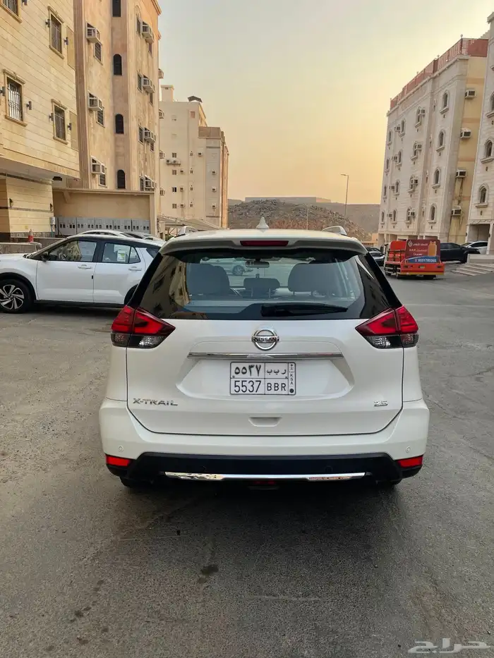نيسان اكس تريل 2022 دبل 5 ركاب 7