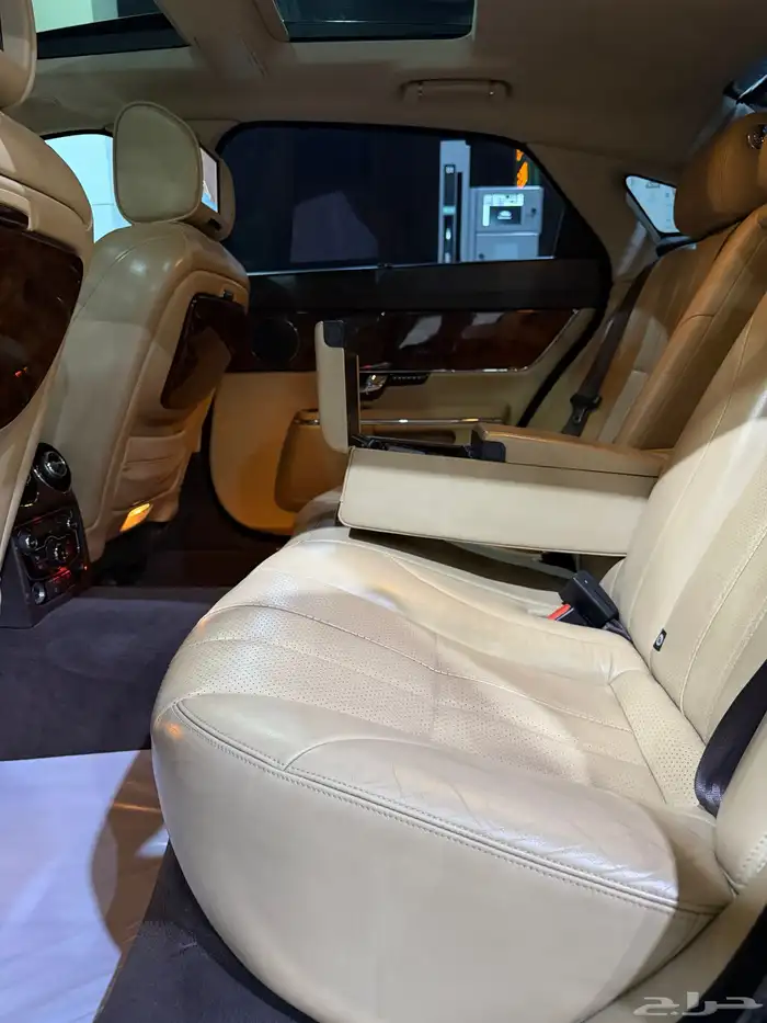 جاكوار XJL Portfolio 2012 فل اطلبية تنفس طبيعي بحالة الوكالة 33