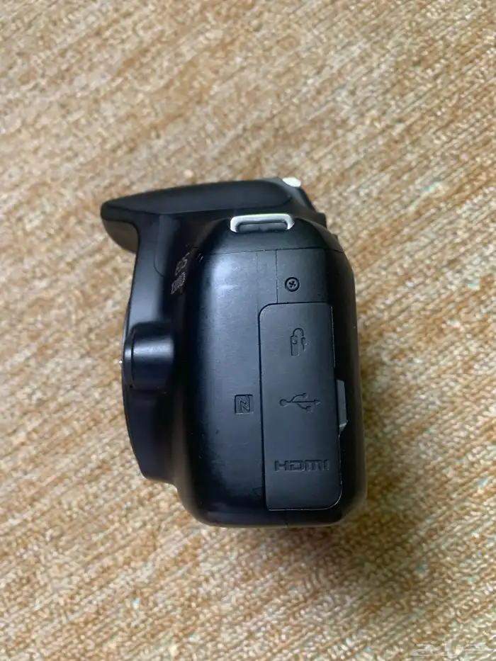 كاميرا كانون 1300d 2