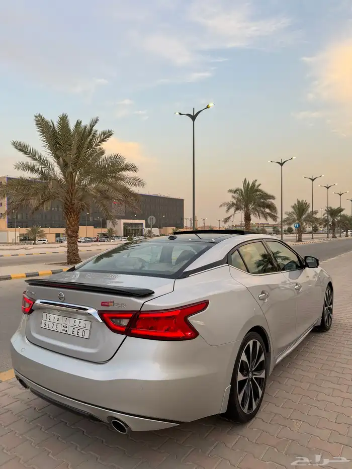 مكسيما 2018 SR اعلى فئه بترومين مخزن نظيف جد 15