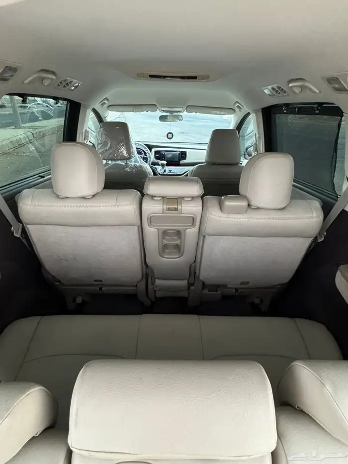 للبيع هوندا اوديسي 2018 بحالة نظيفه 13