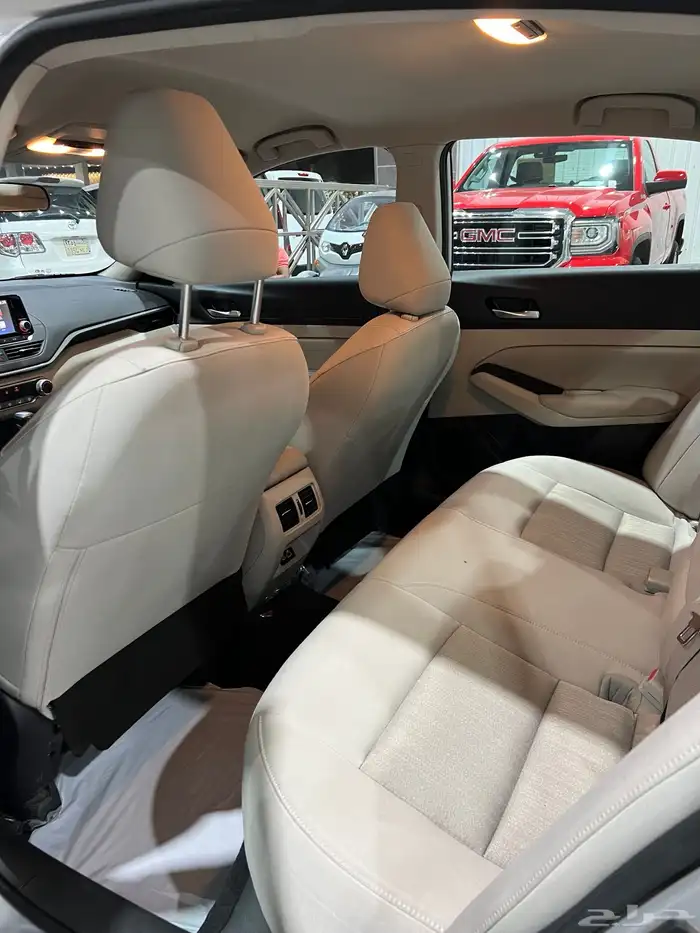 للبيع نيسان التيما موديل 2022 17