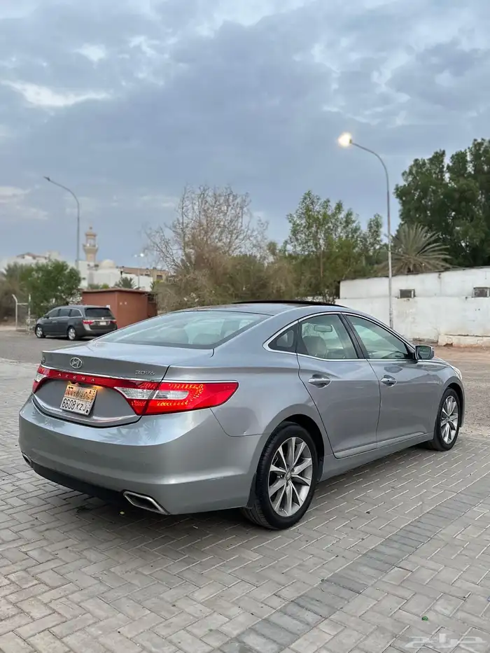 للبيع مستعجل ازيرا 2017 وكالة 5