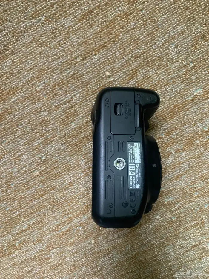 كاميرا كانون 1300d 3