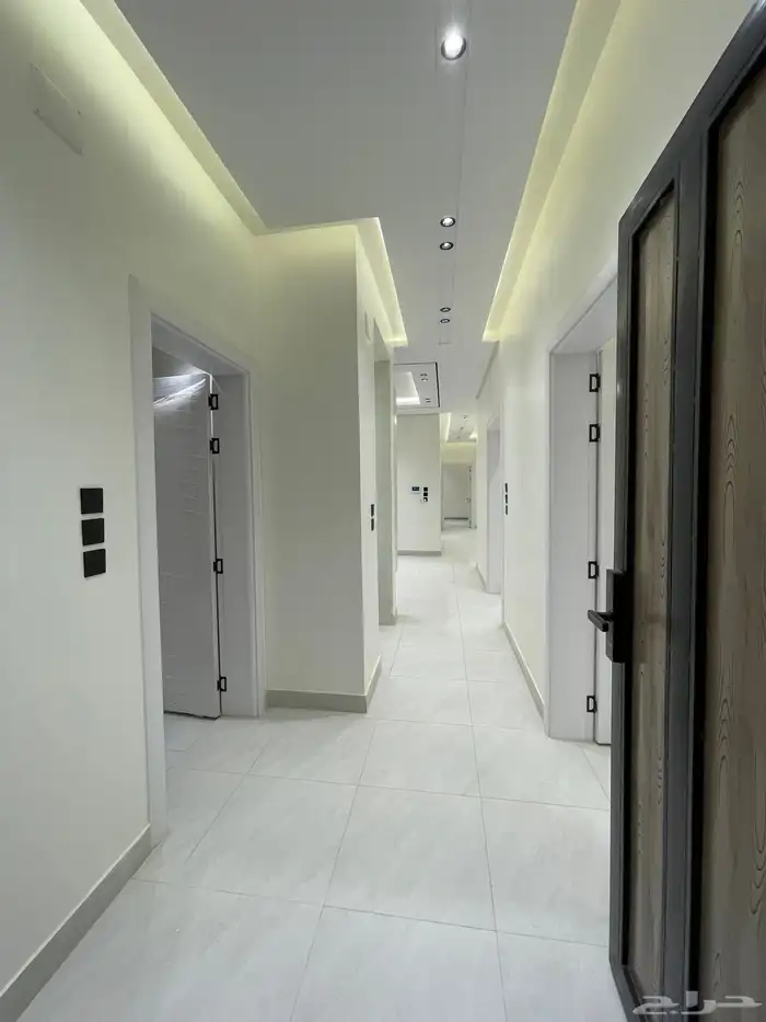 للبيع شقق أرضيه وعلويه ابها بالقرب من المطار 14